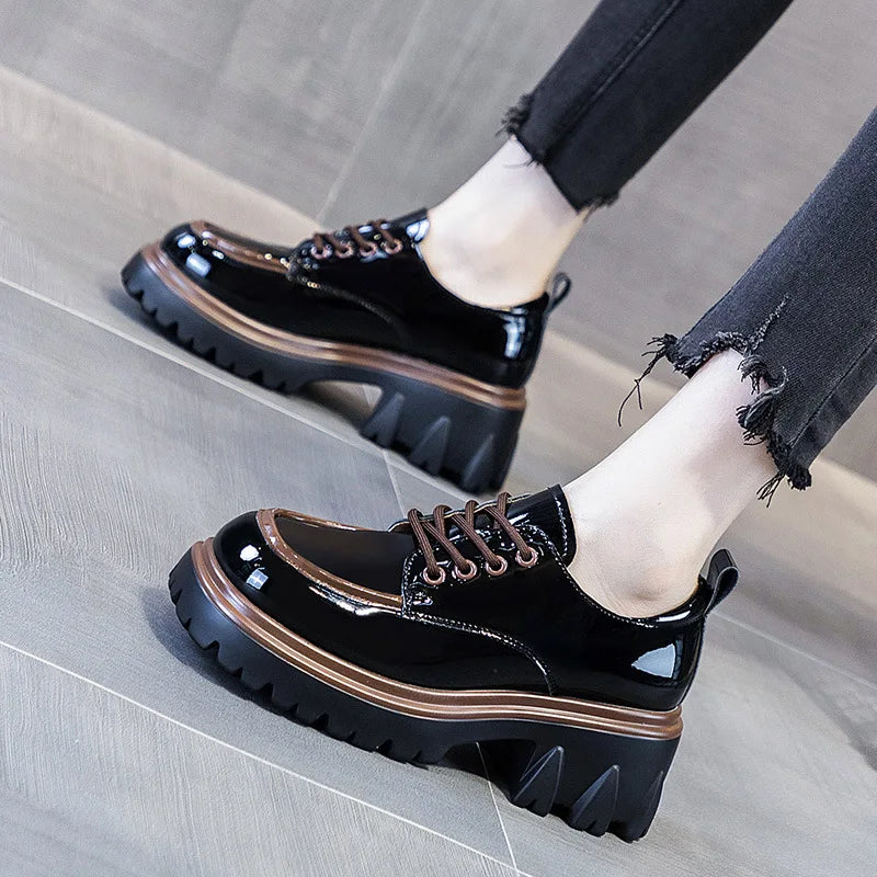 Fashionable Thick Soled High Rise Loafers with Thick Heels Shoes for Women 2024 Autumn Winter New Lace-up Women's Boot