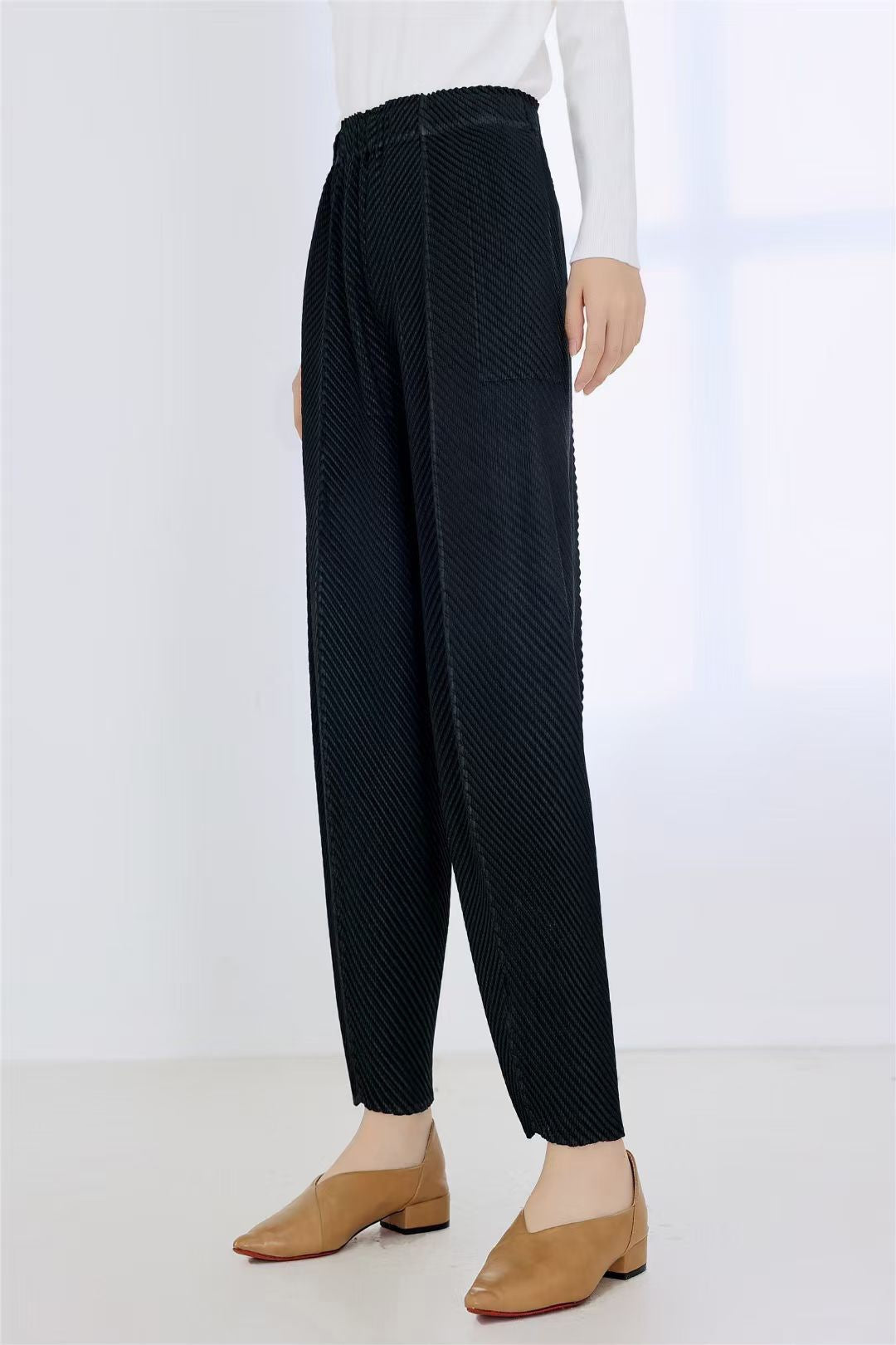 Textured Pleated Pants Women's Casual Pants Versatile Slimming Look Miyake New High-Waisted Straight Pants Narrow Version Women's Harem Pants