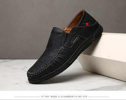 Cross-Border Large Size 46 Casual Leather Shoes for Men, Slip-On Slip-Ons, Soft-Soled Driving Shoes, Four-Season Cowhide Beanie Shoes for Men