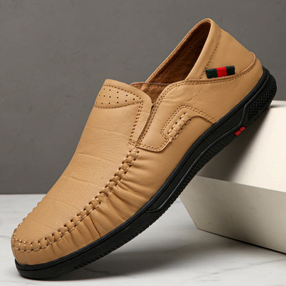 Cross-Border Large Size 46 Casual Leather Shoes for Men, Slip-On Slip-Ons, Soft-Soled Driving Shoes, Four-Season Cowhide Beanie Shoes for Men