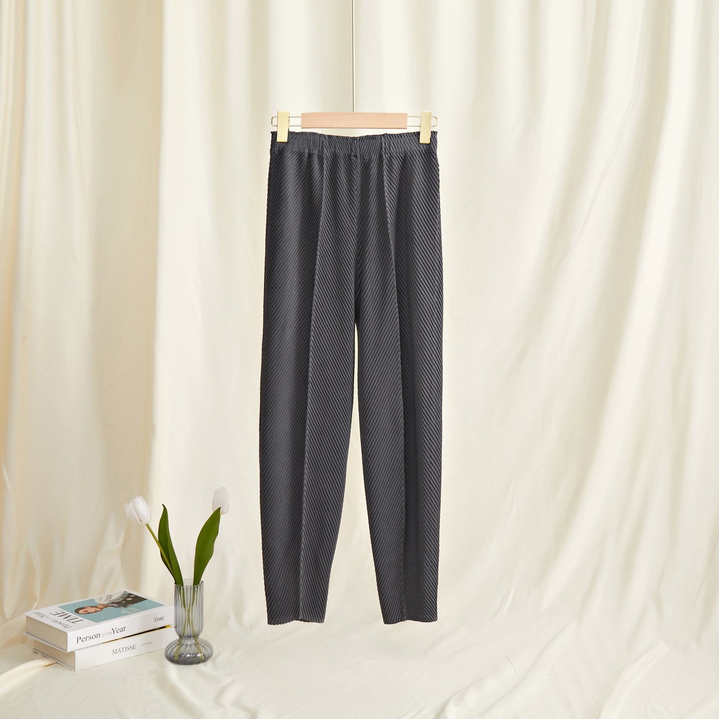 Textured Pleated Pants Women's Casual Pants Versatile Slimming Look Miyake New High-Waisted Straight Pants Narrow Version Women's Harem Pants