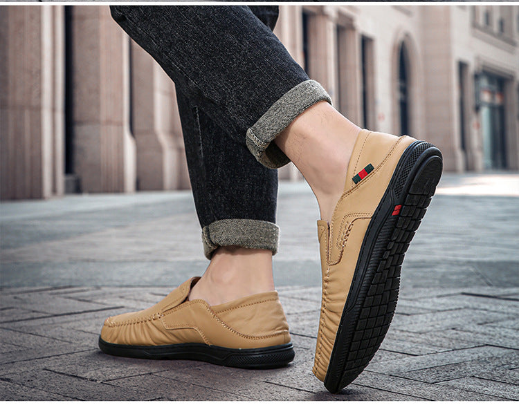 Cross-Border Large Size 46 Casual Leather Shoes for Men, Slip-On Slip-Ons, Soft-Soled Driving Shoes, Four-Season Cowhide Beanie Shoes for Men