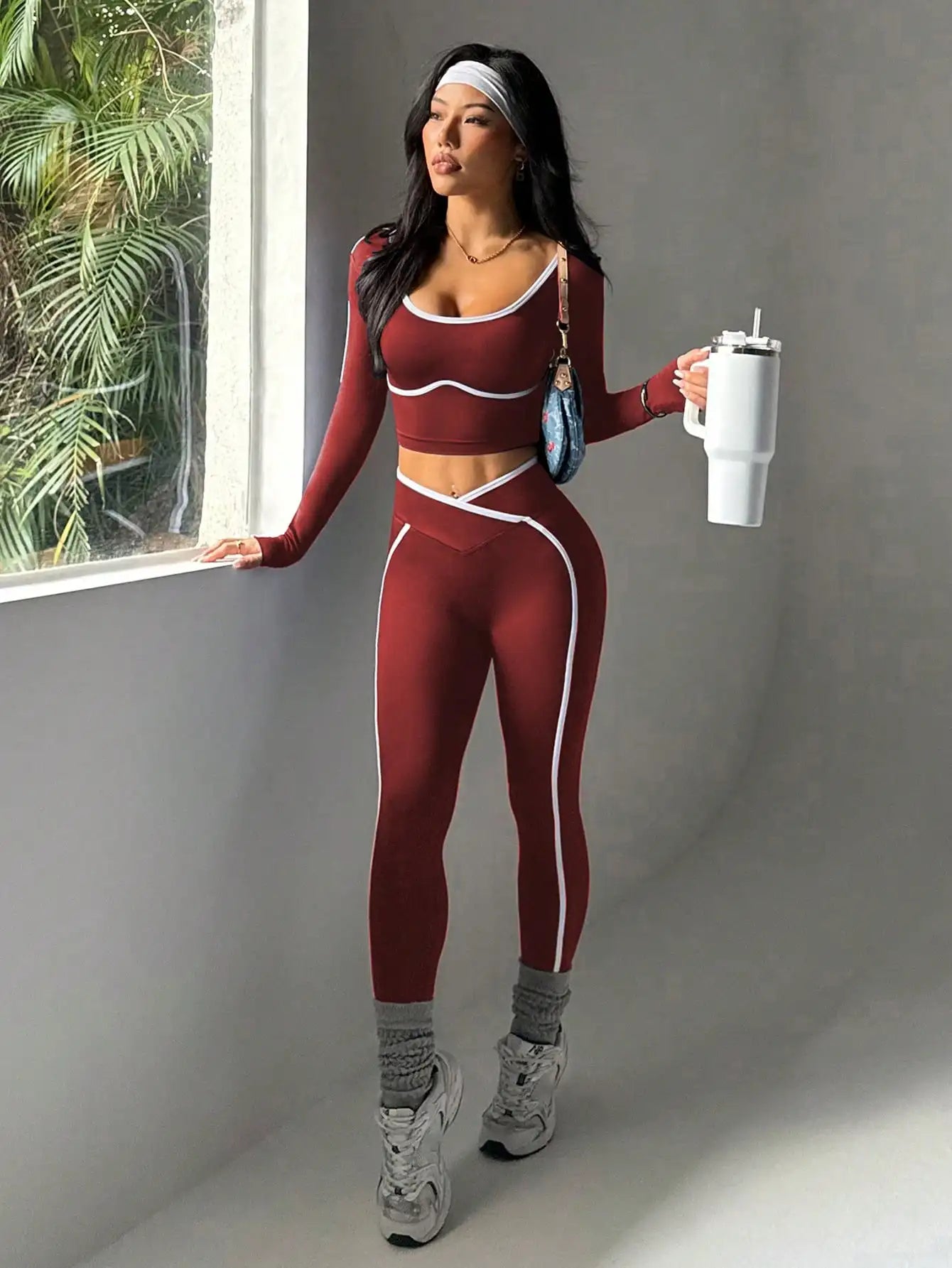 Women's Fall/Winter New Arrival Round Neck Long Sleeve Yoga Top Outdoor Sports Fitness Yoga Pants