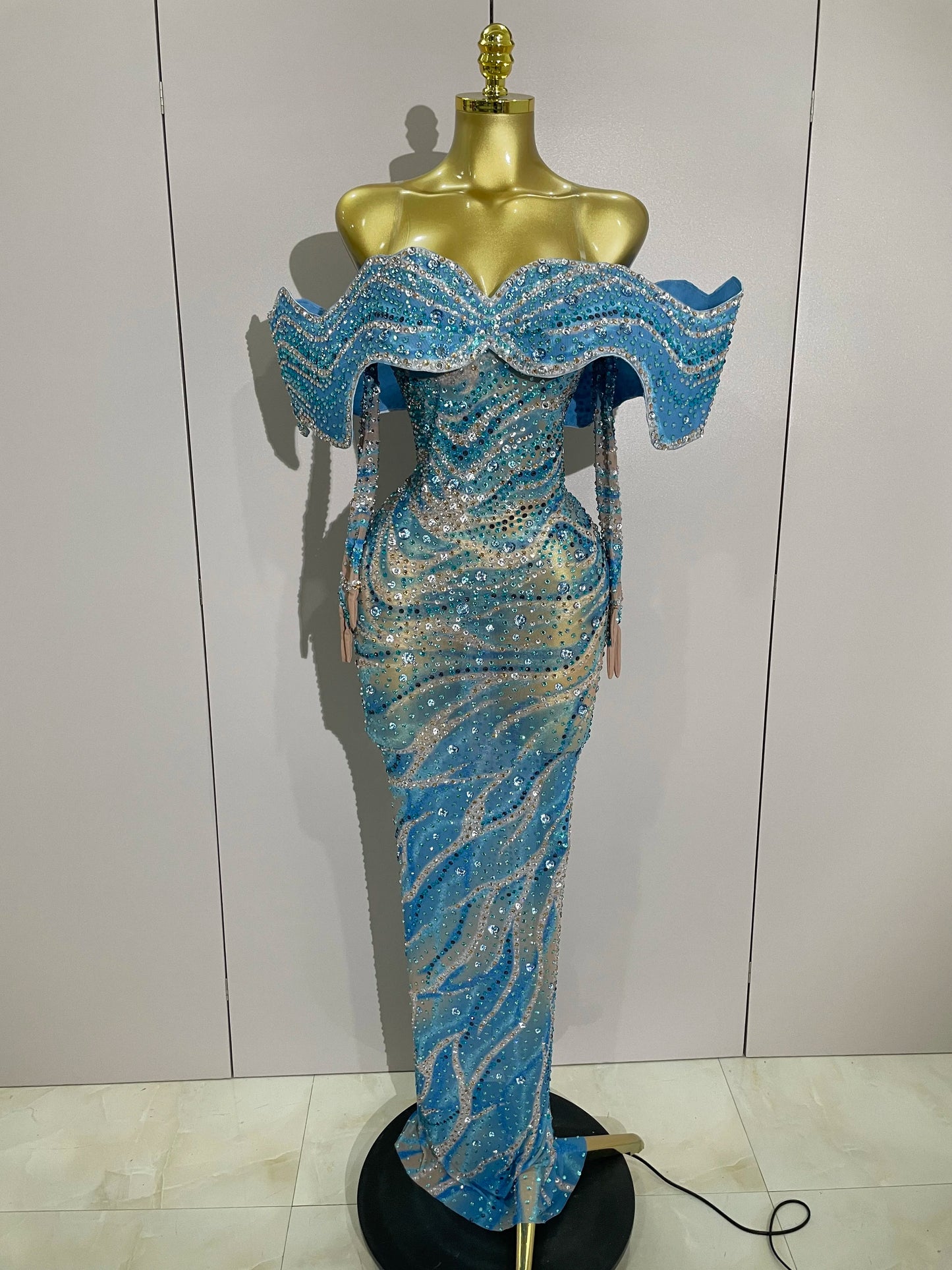 2025 Luxury Sparkly Rhinestones Blue Long Dress With Gloves Women Party Evening Birthday Dresses Celebrate Stage Catwalk Gowns