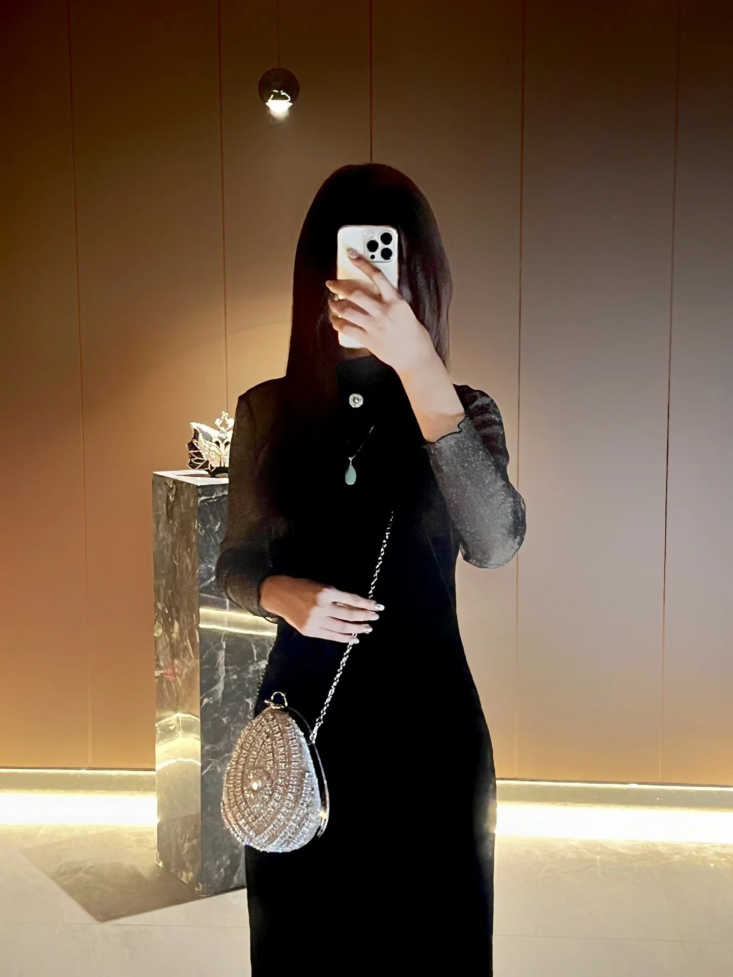 New high-end rhinestone handbag bag fashionable personalized dinner handbag light luxury messenger bag heavy industry handbag