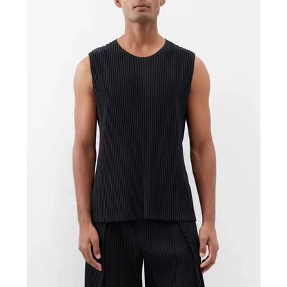 Miyake Pleated Shorts Set Men 2026 Summer New Casual Vest + Elastic Waist High Stretch Cargo Pants 2-Piece Set Unique Versatile