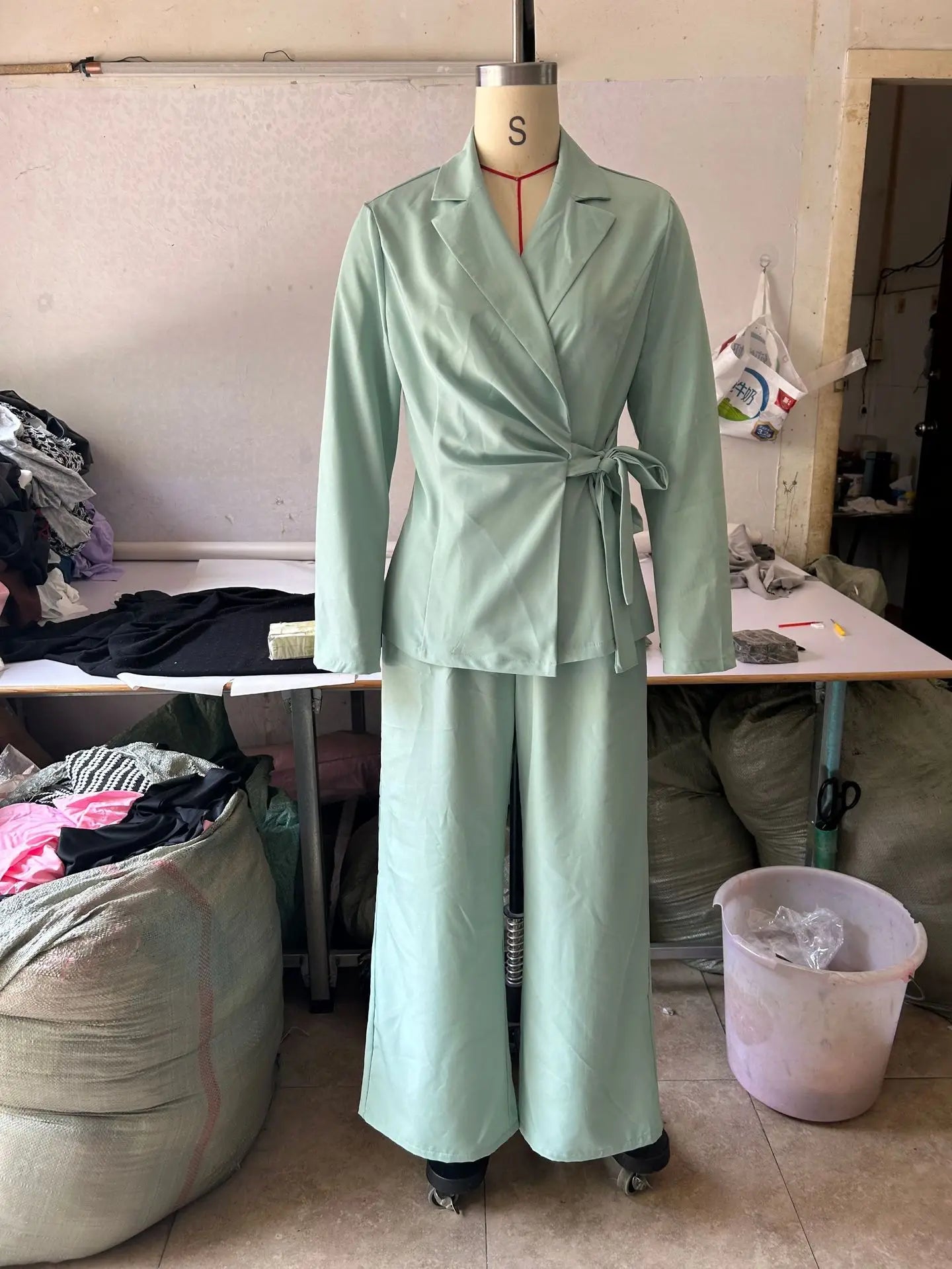 Casual Fashionable Trousers Suit Spring Autumn Solid Color Commuter Style Lapel Long-sleeved Top Wide-leg Trousers Two-piece Set