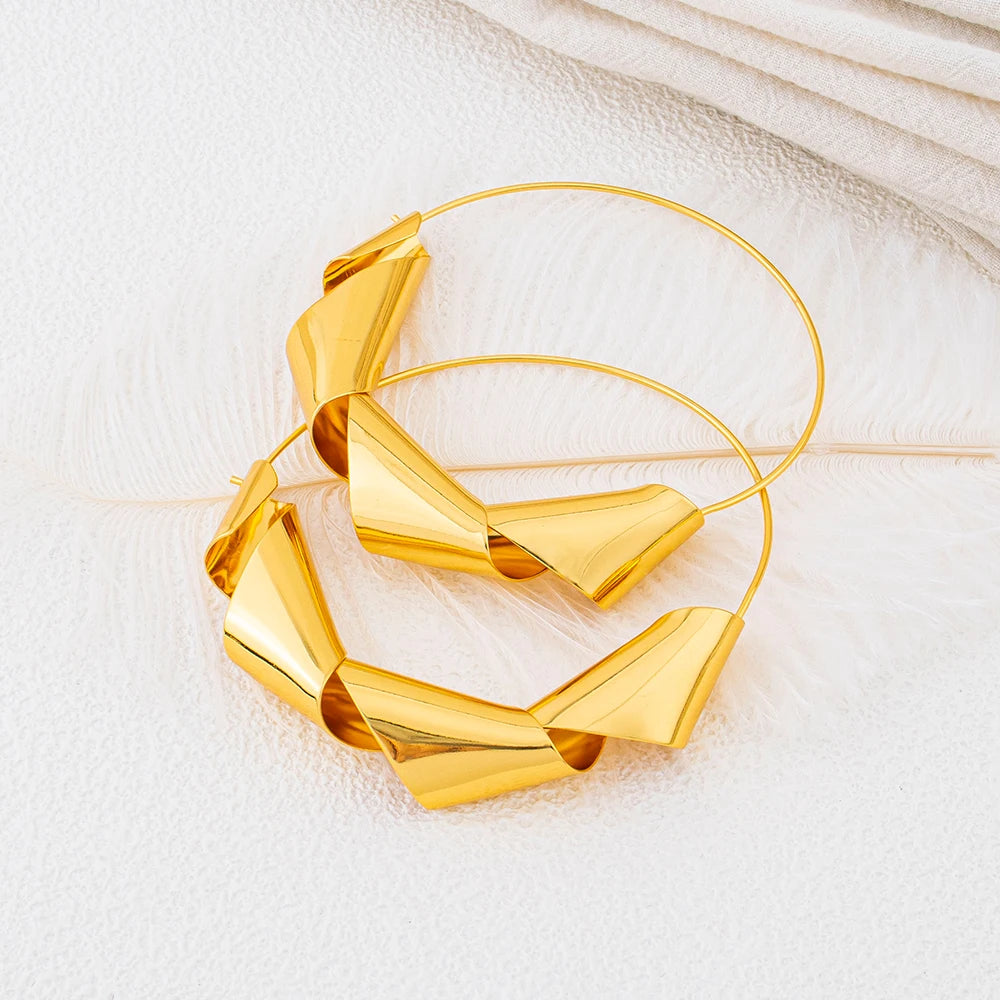 Luxury Gold Plated Dubai Jewelry Set For Women African Copper Twist Bold Design Earrings Necklace Bracelet Quality Jewelry Gift