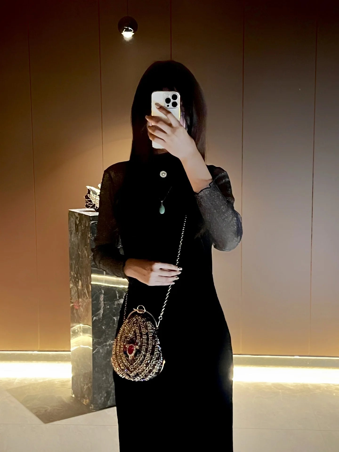 New high-end rhinestone handbag bag fashionable personalized dinner handbag light luxury messenger bag heavy industry handbag