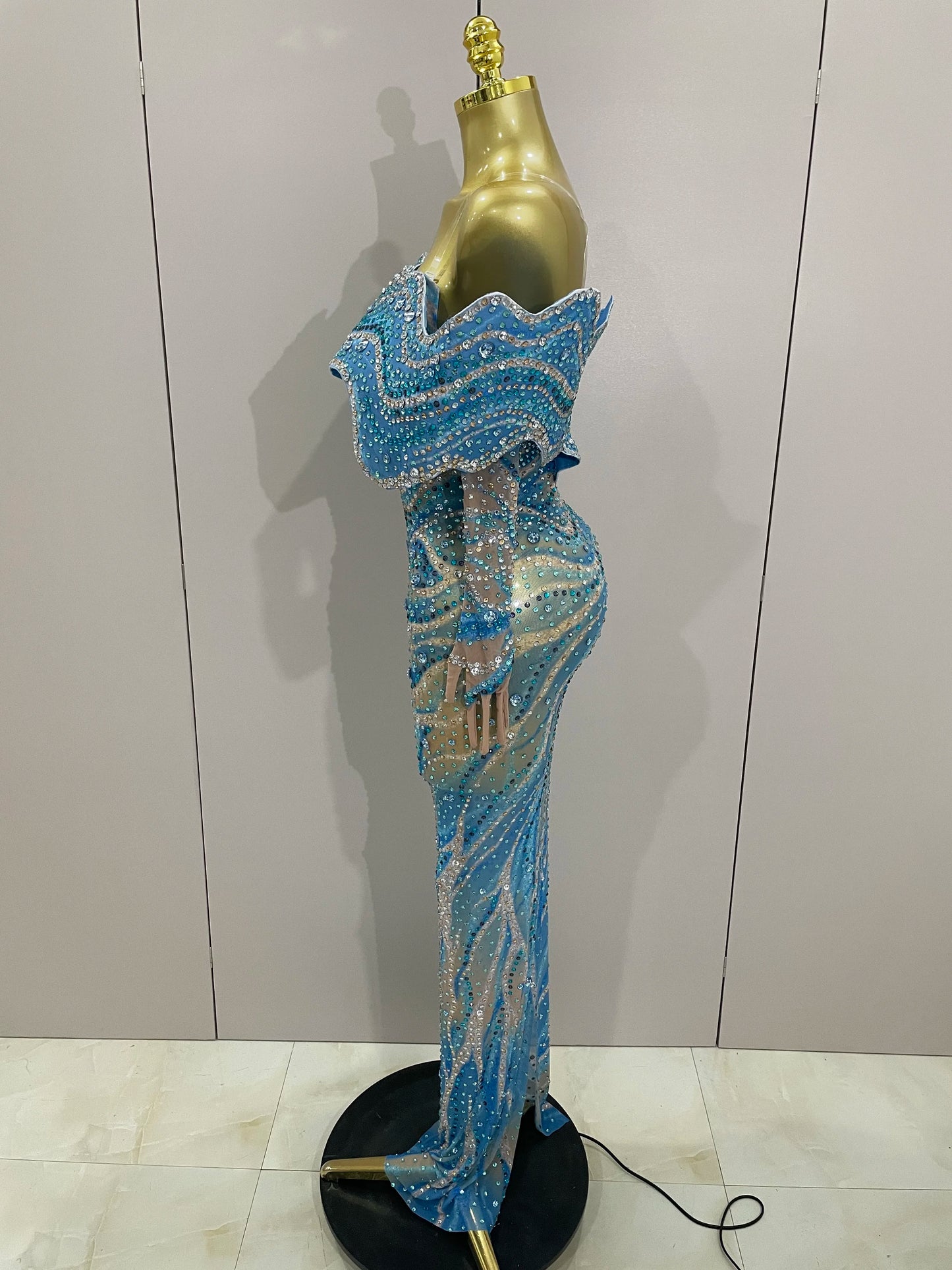 2025 Luxury Sparkly Rhinestones Blue Long Dress With Gloves Women Party Evening Birthday Dresses Celebrate Stage Catwalk Gowns