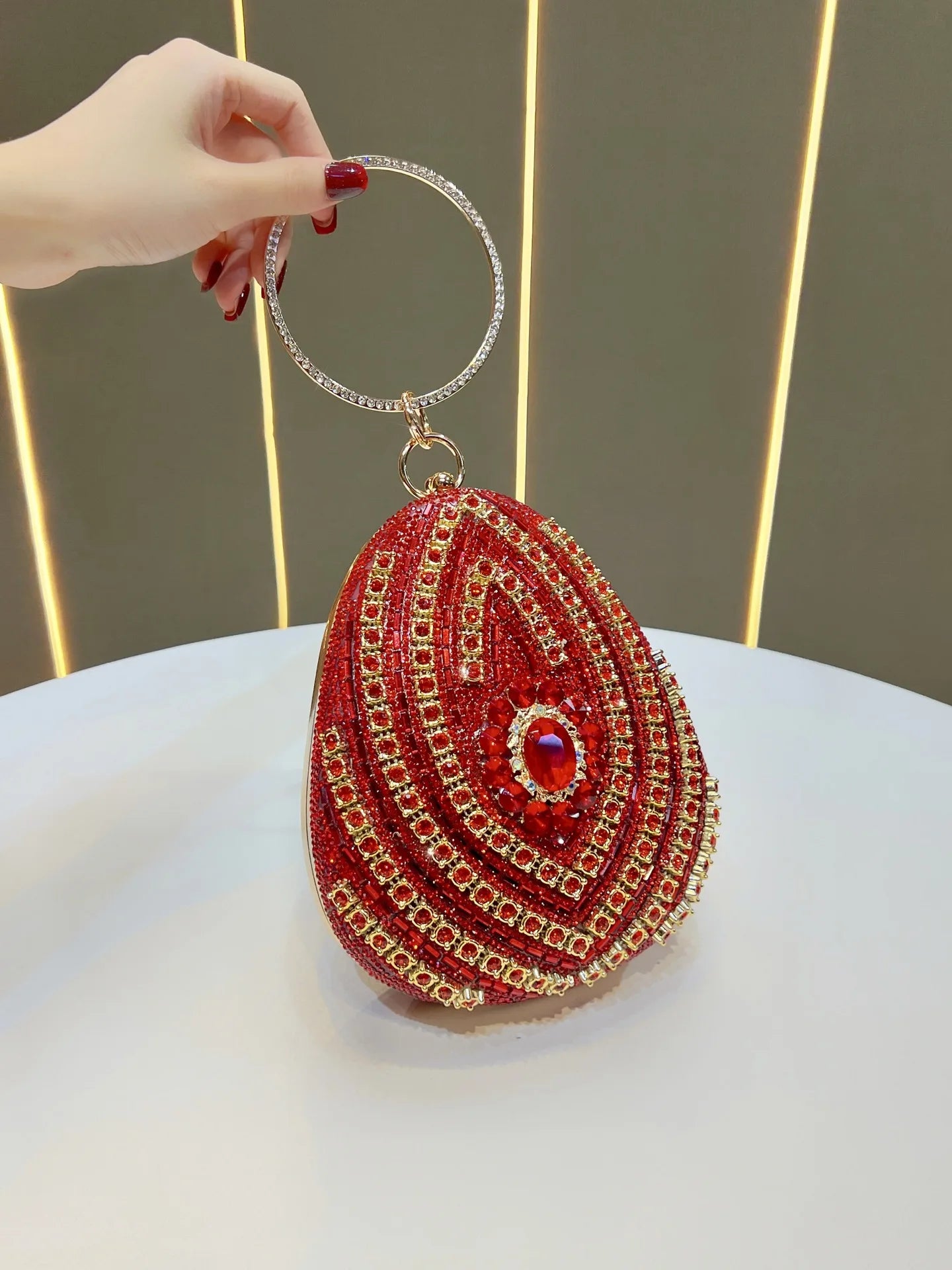 New high-end rhinestone handbag bag fashionable personalized dinner handbag light luxury messenger bag heavy industry handbag