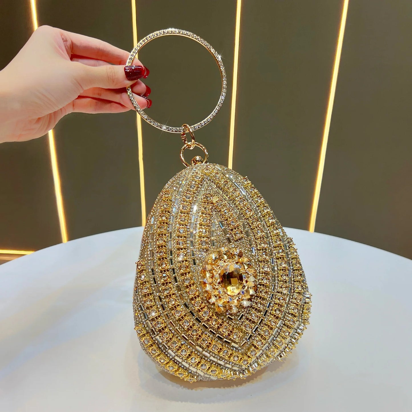 New high-end rhinestone handbag bag fashionable personalized dinner handbag light luxury messenger bag heavy industry handbag