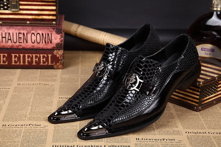 Italian Style Gentleman Dress Shoes Men black Metal Pointed Toe Snake Grain Genuine Leather Shoes Business Party Shoes Men Flat