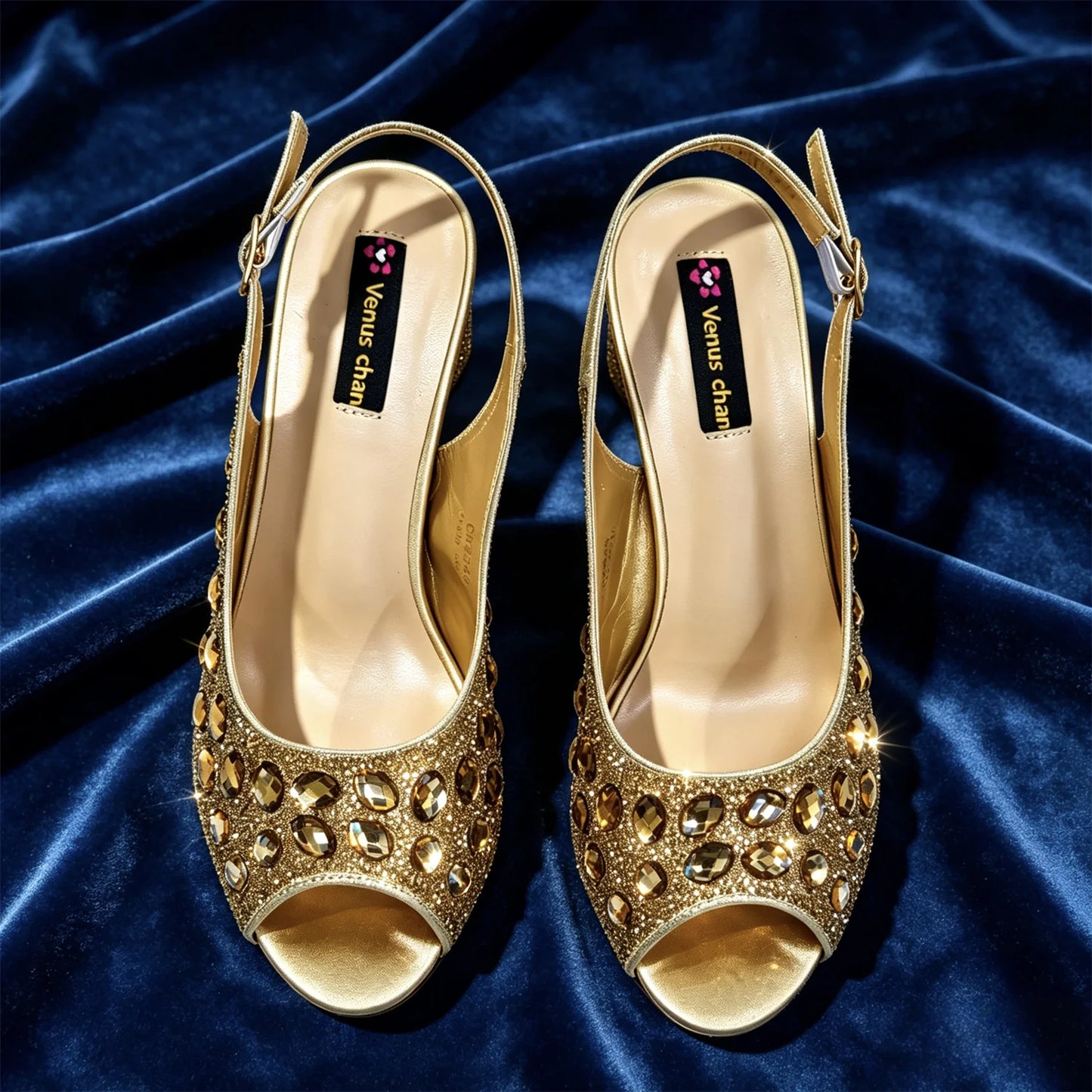 Venus Chan Elegant Gold Striped Peep Toe High Heels and Matching Bag Set – Rhinestone Decor for Parties and Weddings