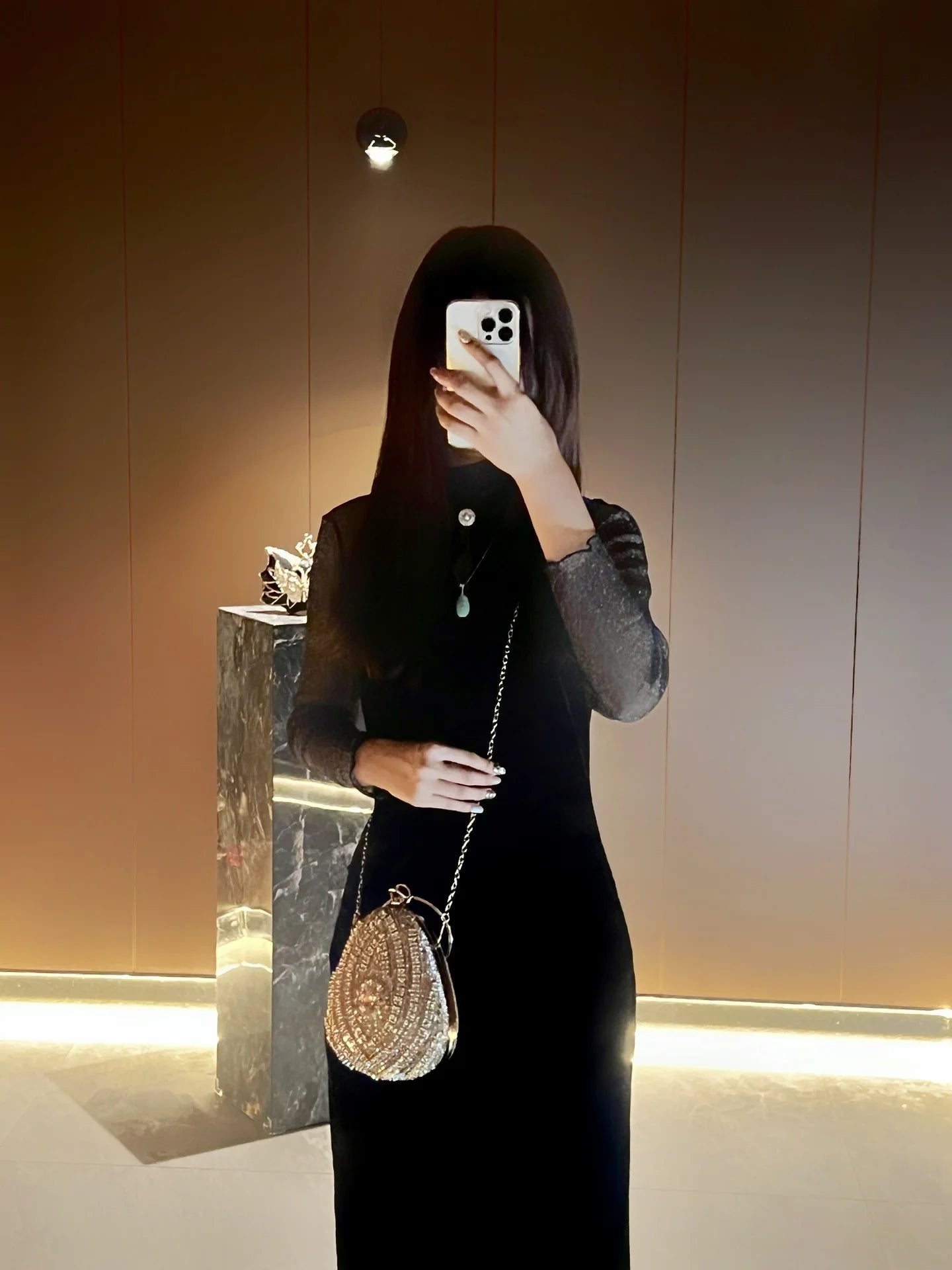 New high-end rhinestone handbag bag fashionable personalized dinner handbag light luxury messenger bag heavy industry handbag