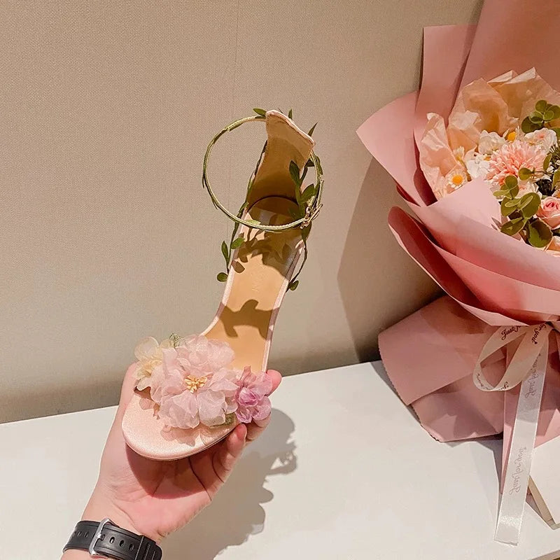 2025 summer new open toed slim heel pink flower fairy style buckle with high heels wedding shoes women's sandals