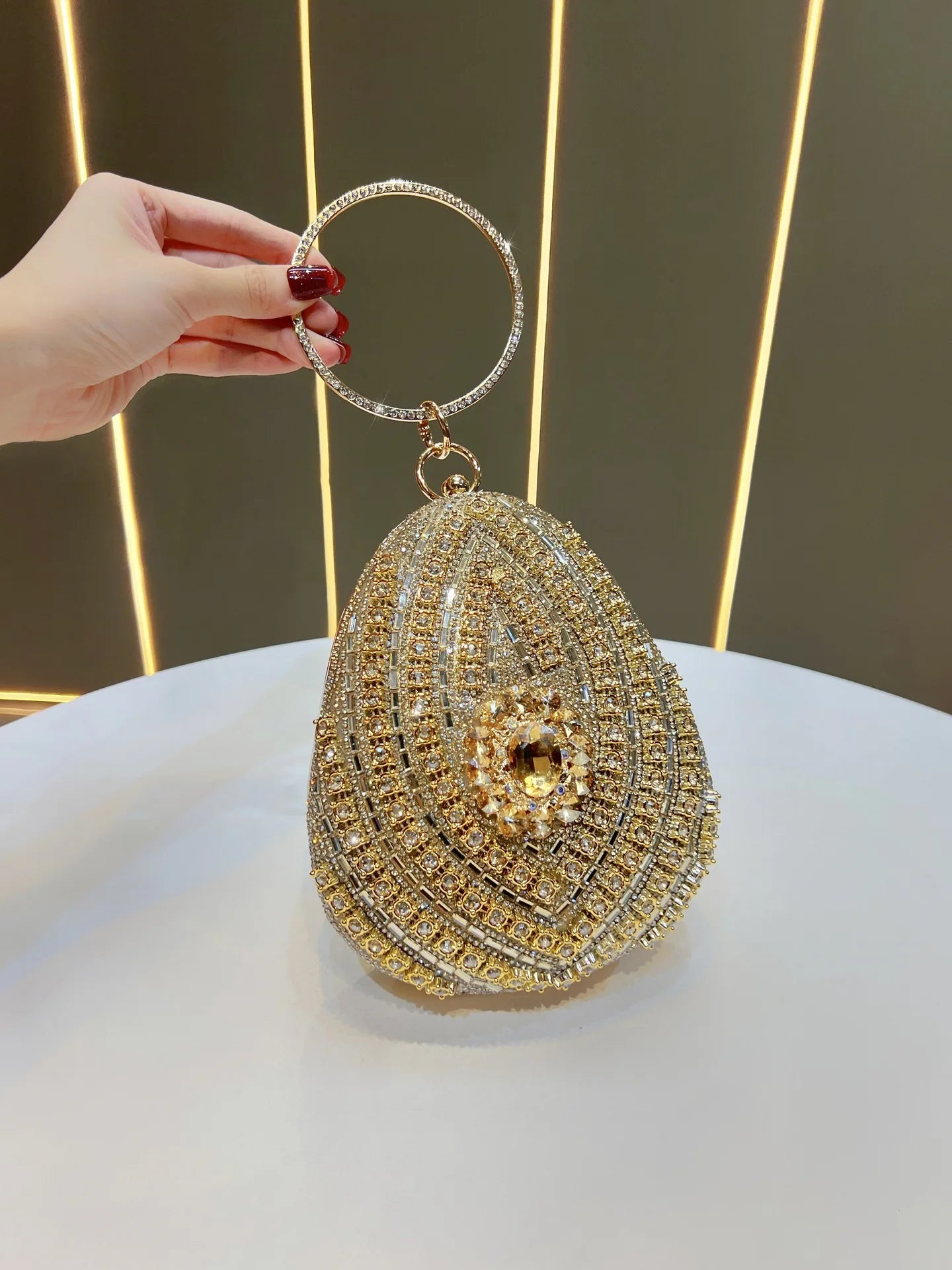 New high-end rhinestone handbag bag fashionable personalized dinner handbag light luxury messenger bag heavy industry handbag