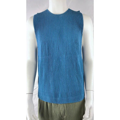 Miyake Pleated Shorts Set Men 2026 Summer New Casual Vest + Elastic Waist High Stretch Cargo Pants 2-Piece Set Unique Versatile