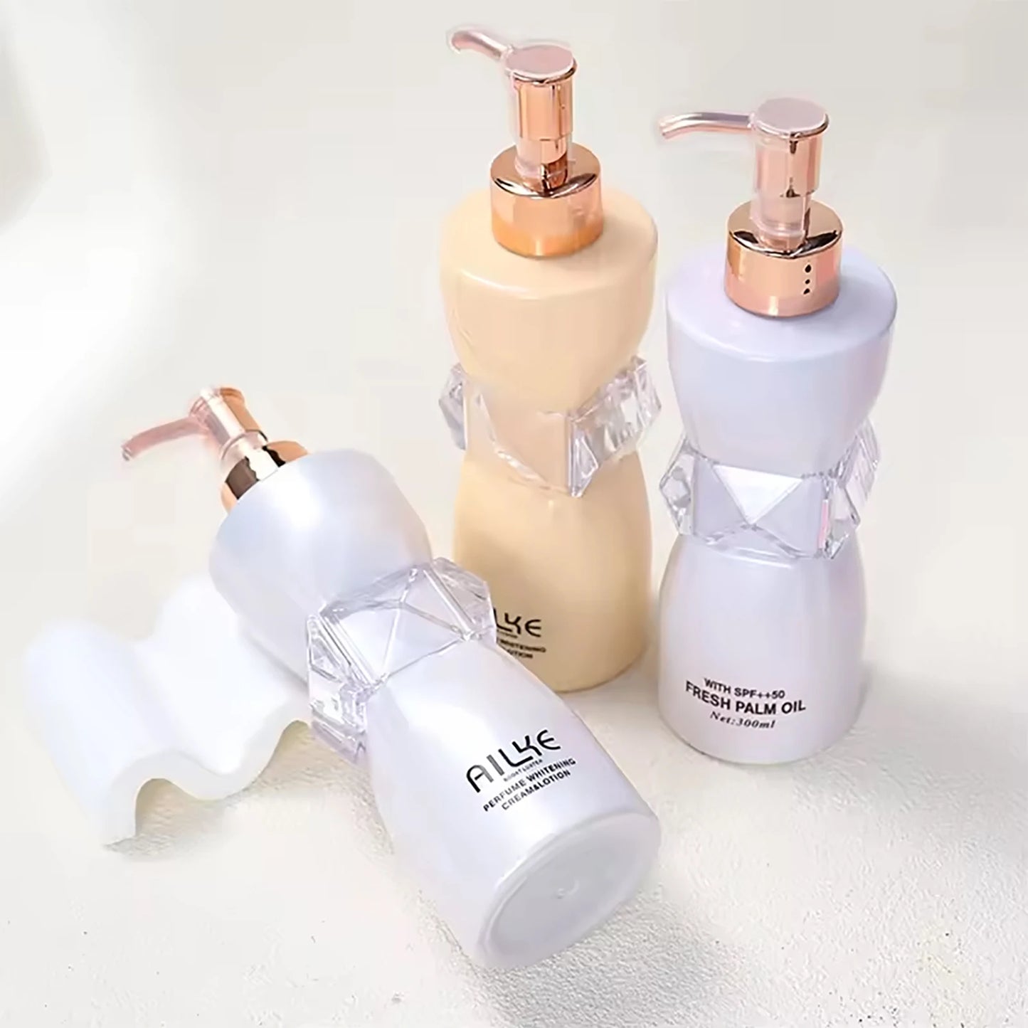 AILKE Collagen Whitening Body Lotion, Intense Moisturizing Cream for Women, Reduce Dark Spots, Melanin, With Nicotinamide